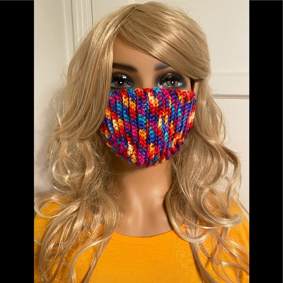 Hand-Knitted Face Mask - Picture 1 of 11